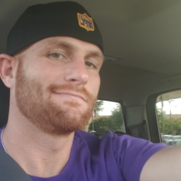 Meet your Posher, Damon - Picture 2 of 2